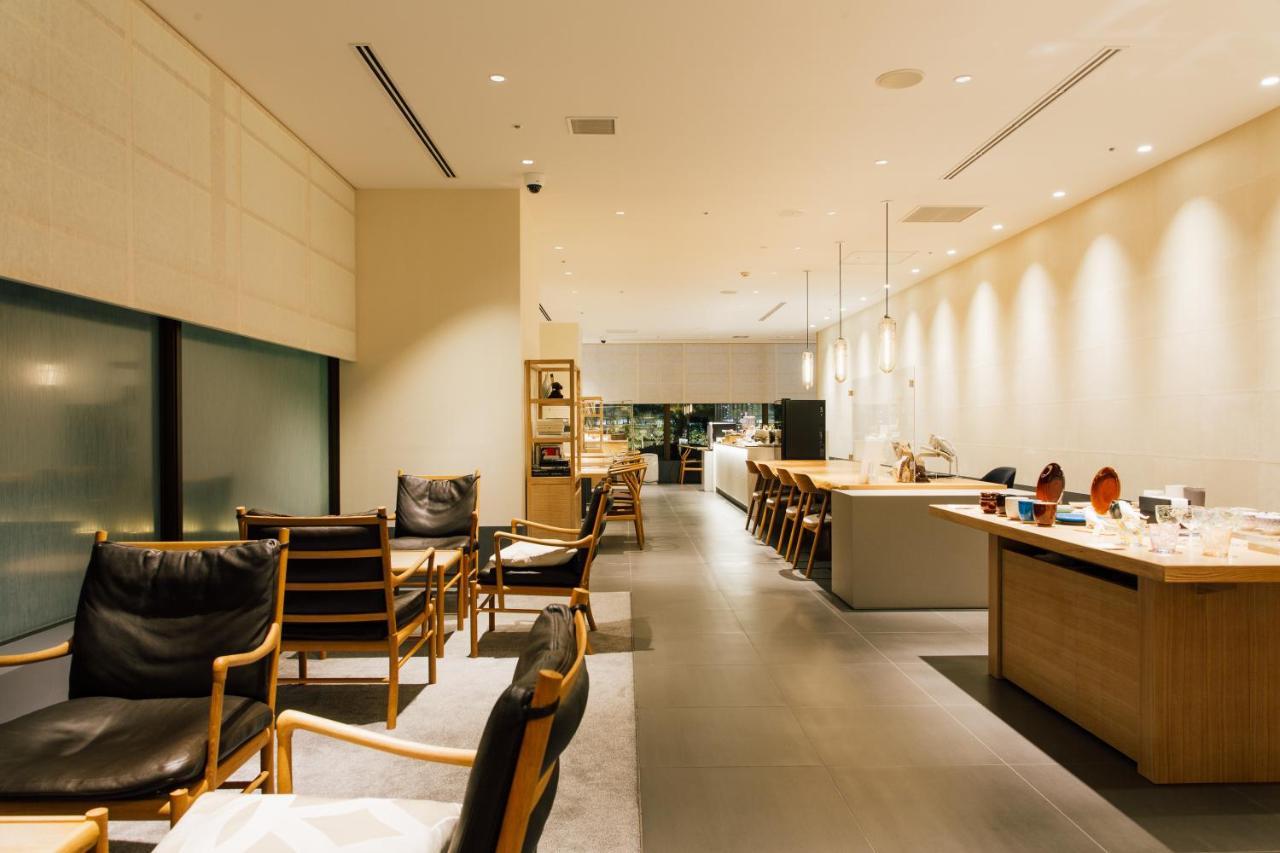 Kanazawa Tokyu Hotel Экстерьер фото The interior of the lounge