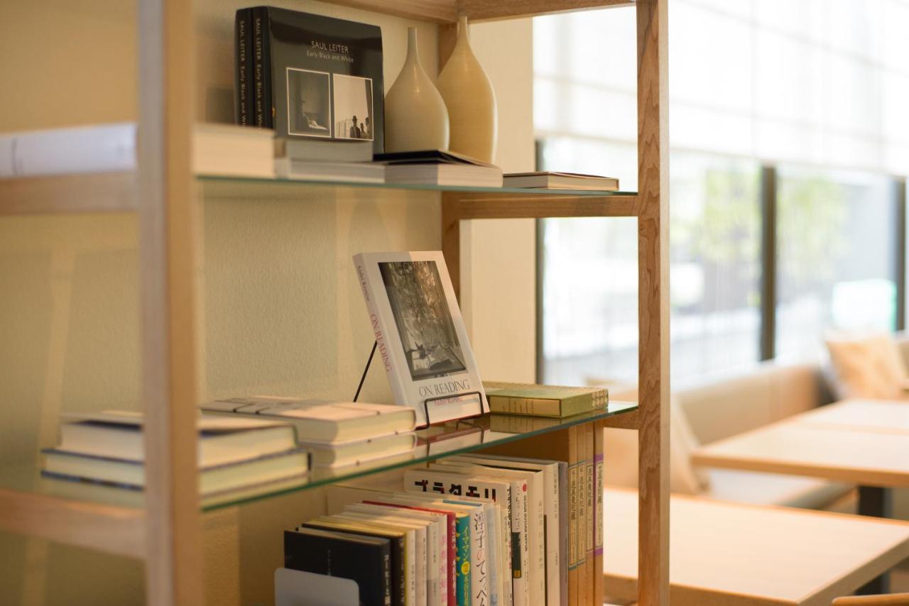 Kanazawa Tokyu Hotel Экстерьер фото Bookshelves